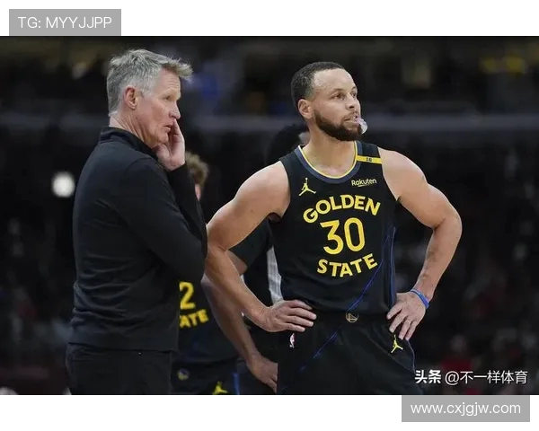 库里上半场低迷仅得8分 下半场三分爆发独得18分带队逆袭